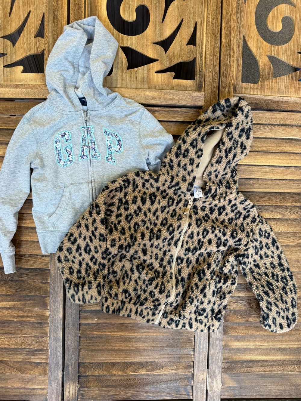 GAP Light Gray Hoodie with Floral Logo & Carters Cheetah Sherpa Zip-Up Size 6/7